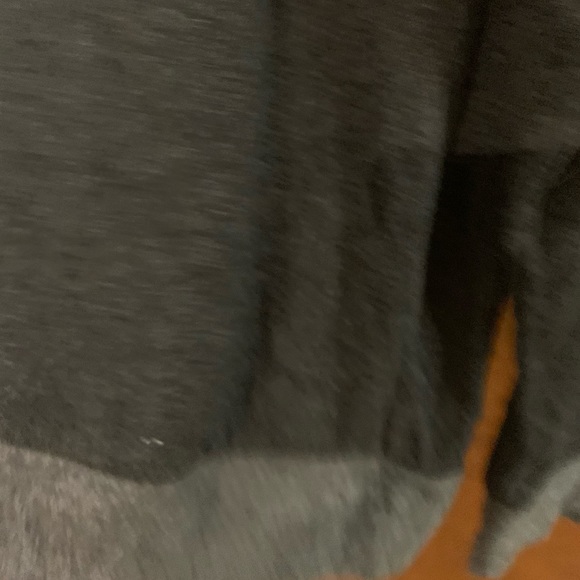 Dolan Quilted Shoulders Sweatshirt - Picture 5 of 5